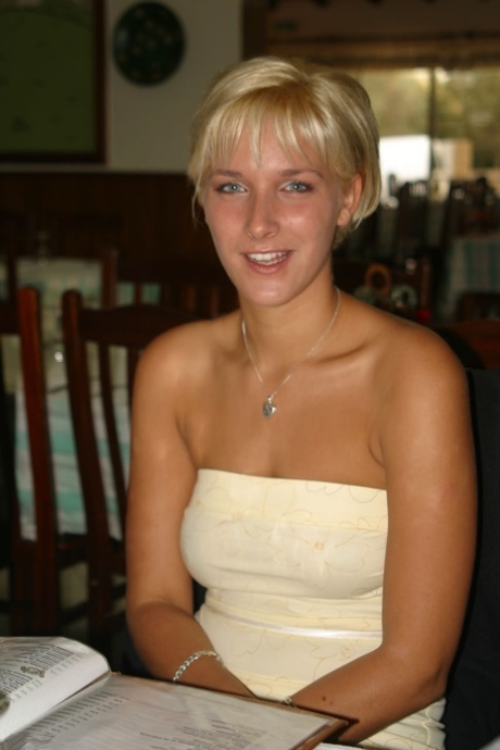 Short Hair Blonde Pics
